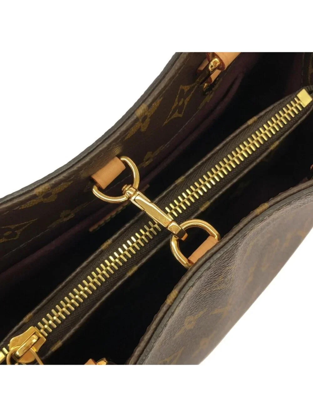 Louis Vuitton Monogram Montaigne BB